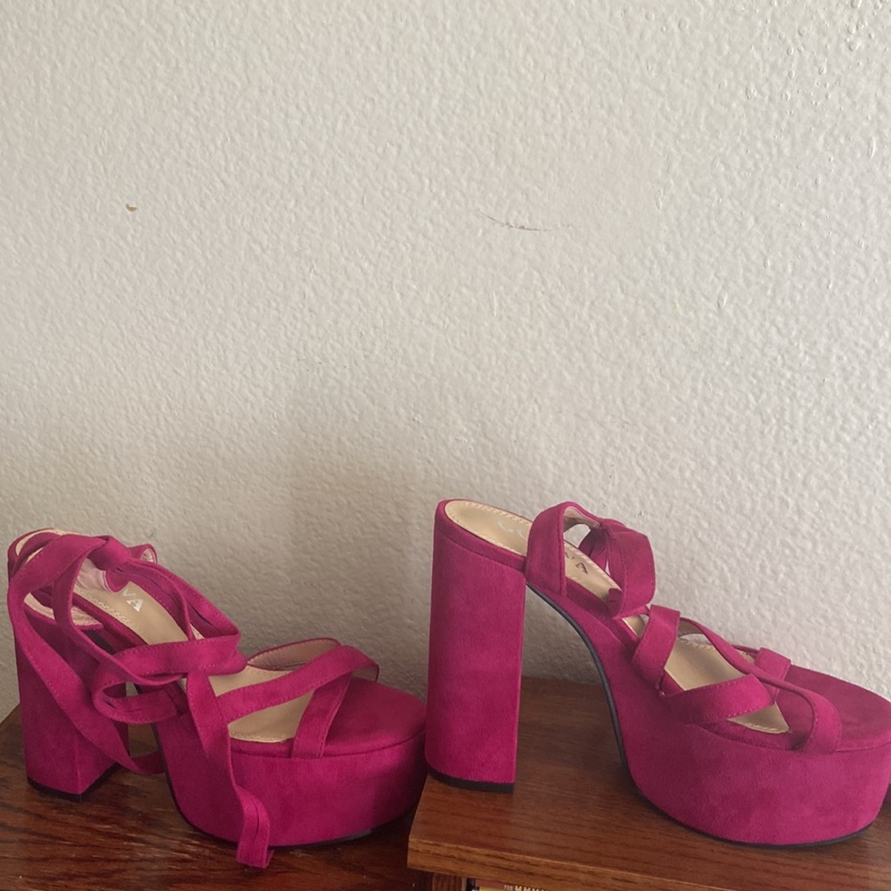 CUTE!!!Barbie Pink Soft Velvety Platform Open Toe Lace up Heels Size 7.5